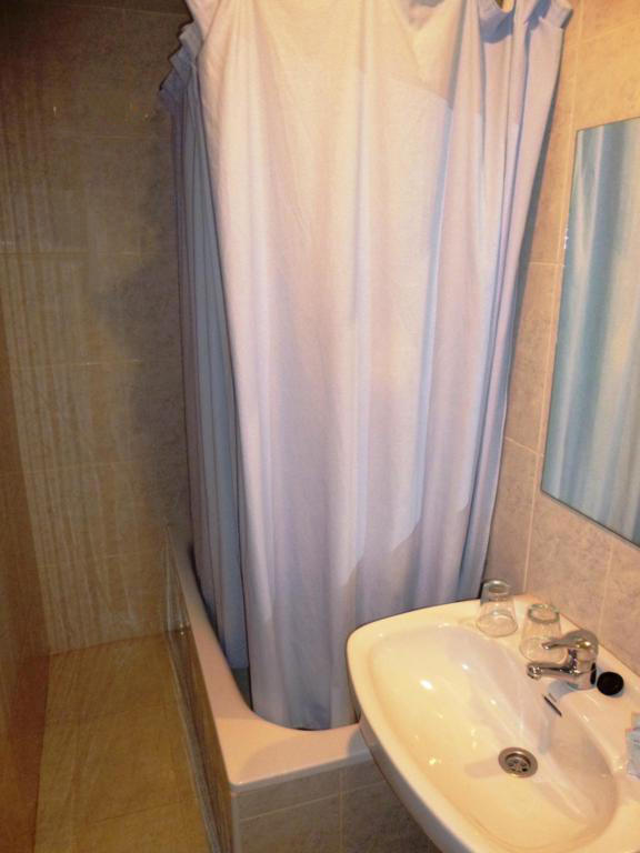 Hostal Americano Madrid Habitación foto