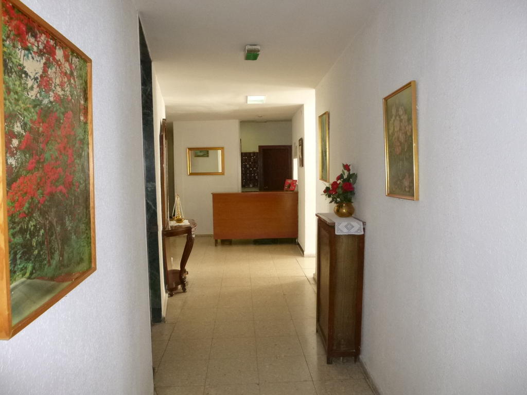 Hostal Americano Madrid Exterior foto
