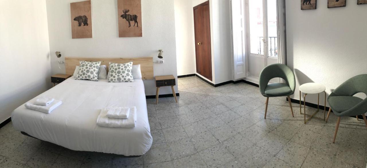 Hostal Americano Madrid Exterior foto